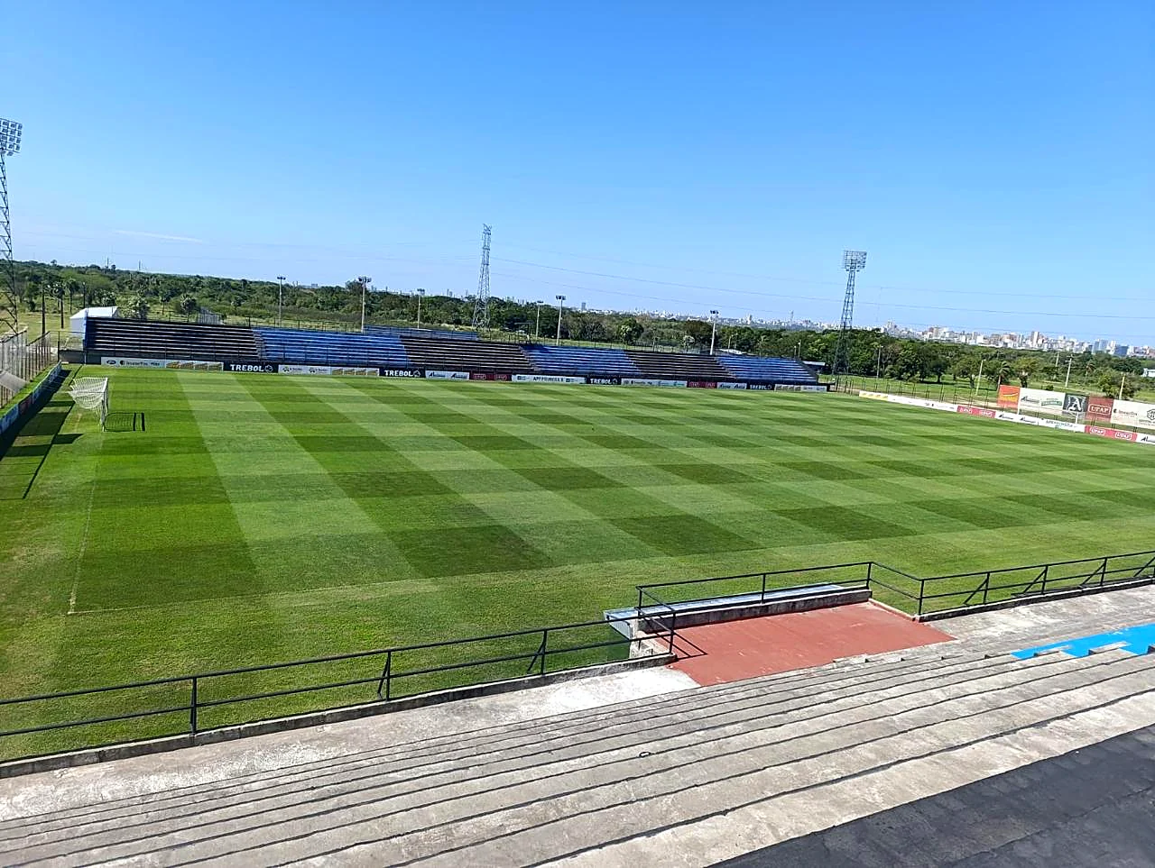 Cancha principal del Estadio Don Óscar Hugo Sosa, Complejo Oceánico